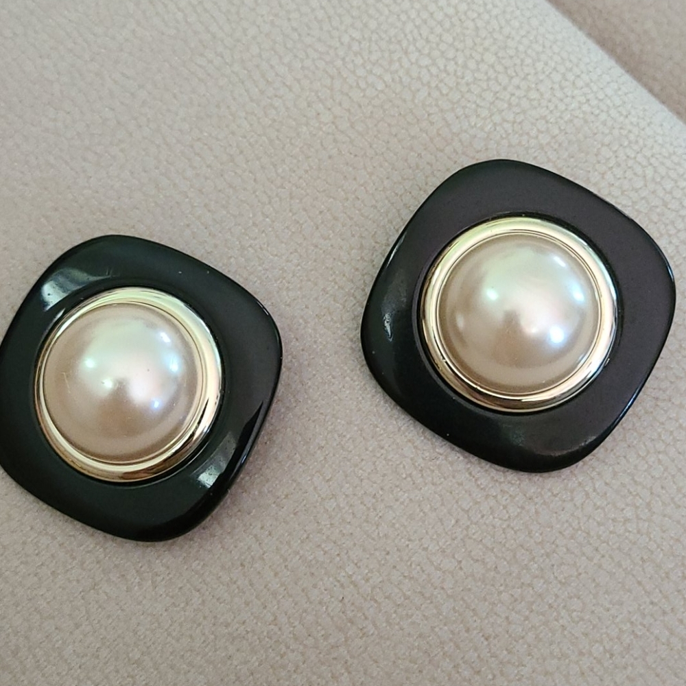 Classic Black & Pearl Button Earrings